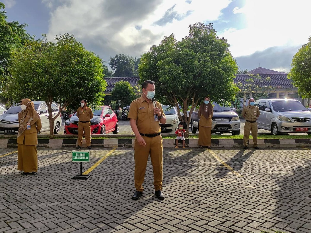 KABAG TU DIDAMPINGI KAUR KEPEGAWAIAN SOSIALISASIKAN PP NO 94 TAHUN 2021 TERKAIT DISIPLIN ASN